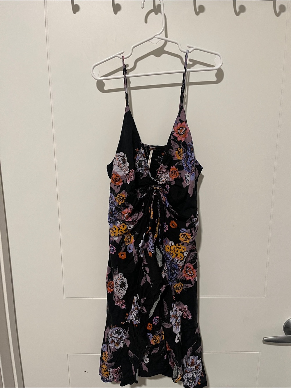 Free People Happy Heart Black V-Neck Floral Design Mini Dress Boho Festival - Picture 6 of 13